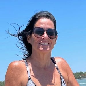 Meet your Posher, Posh